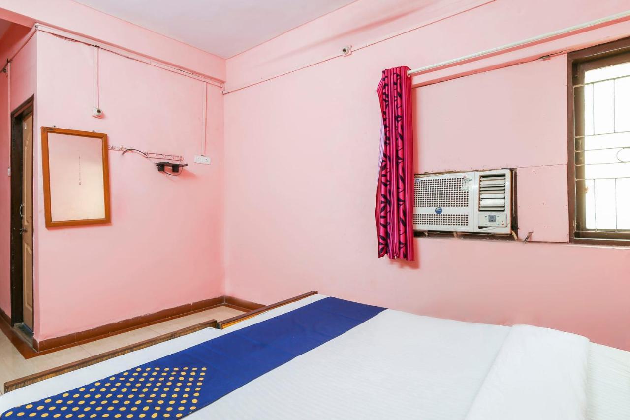 דמאן Spot On 67211 Hotel Gokul מראה חיצוני תמונה